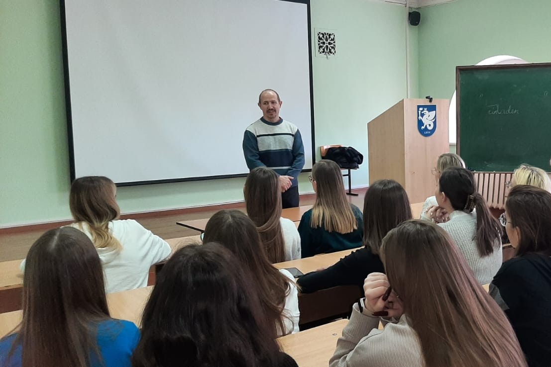 Встреча с выпускником инфака Встреча с выпускником инфака