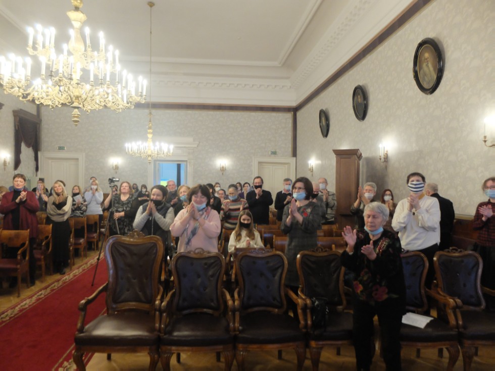 ���� 25 ���