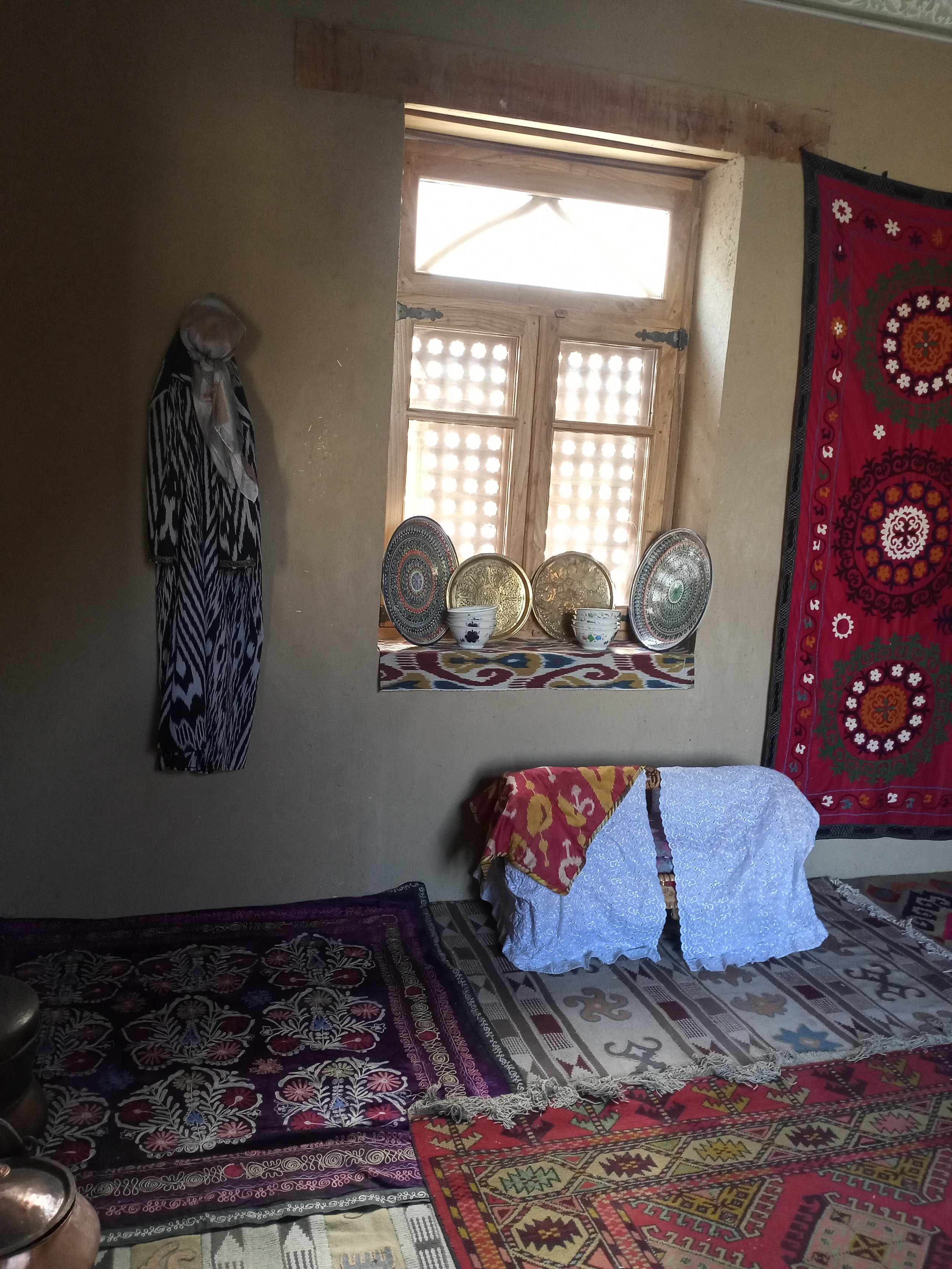 Преподаватели ИФМК КФУ посетили Ферганский государственный университет Преподаватели ИФМК КФУ посетили Ферганский государственный университет