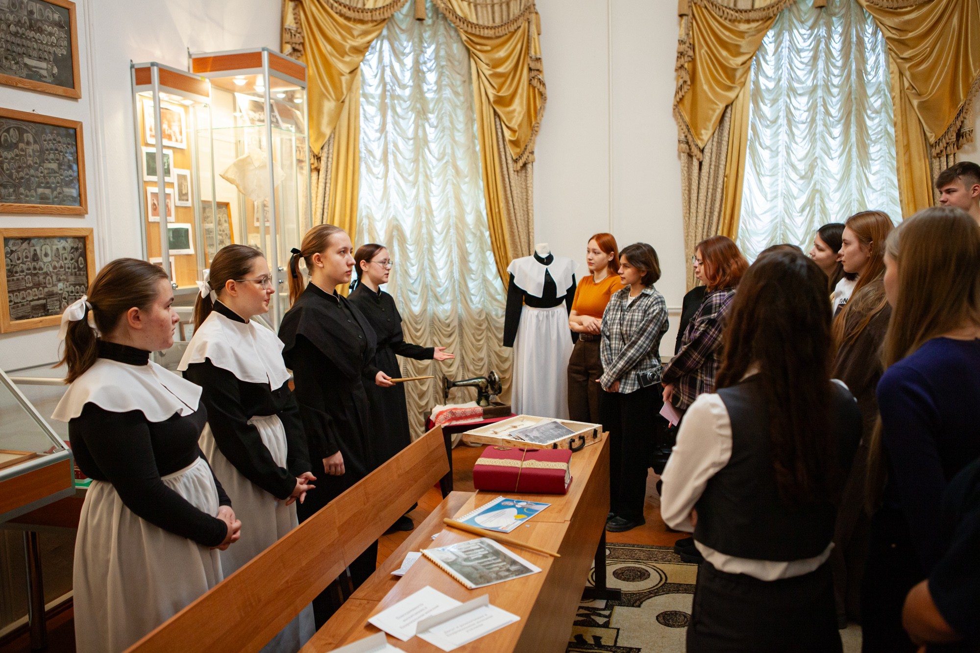 Фестиваль 'Открывая мир науки' объединил студентов и школьников в Елабужском институте КФУ Фестиваль 'Открывая мир науки' объединил студентов и школьников в Елабужском институте КФУ