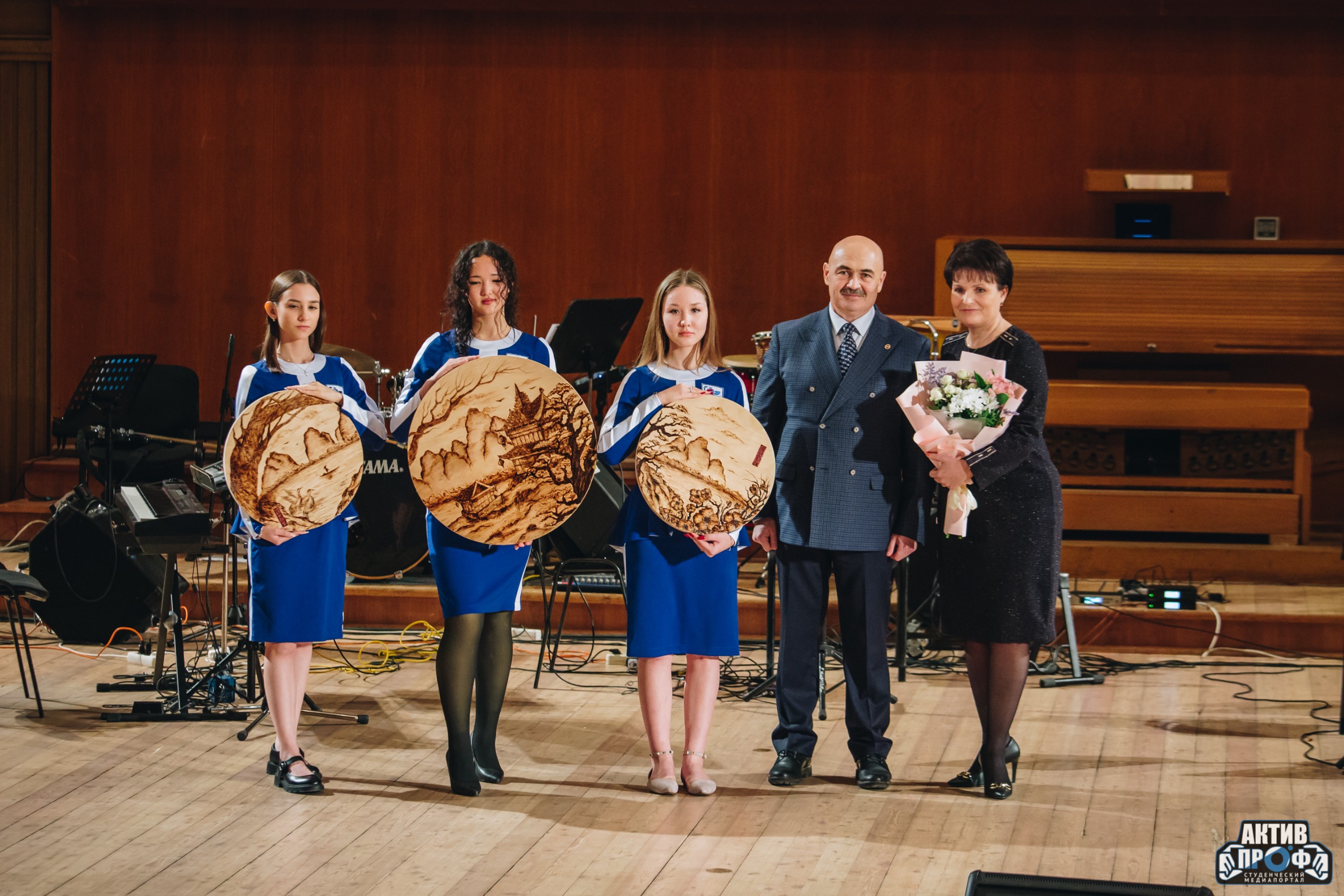 ��� 220 ���! � ��� �������!