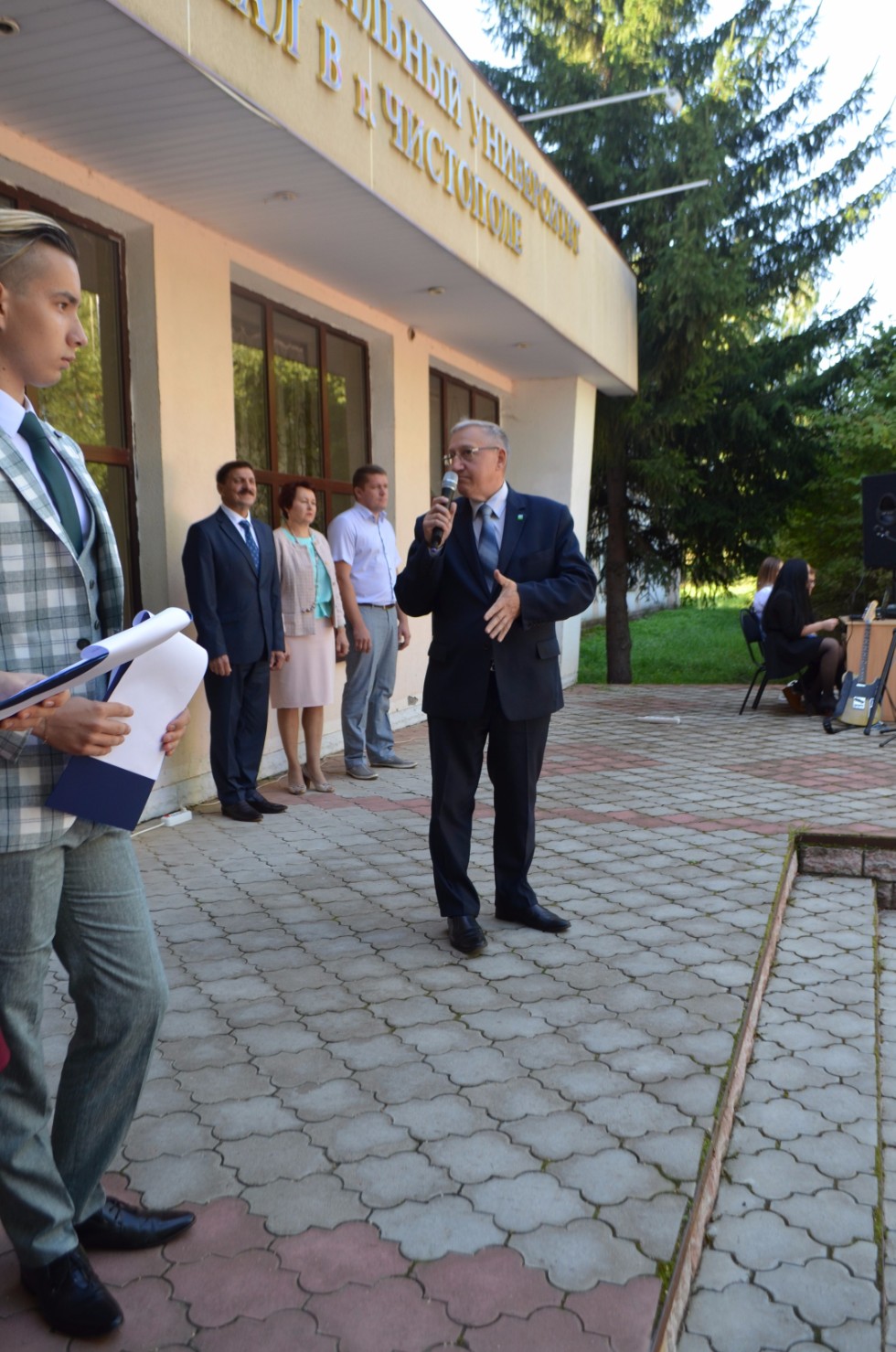 ������������� ������� � ������� ��� � �. ���������