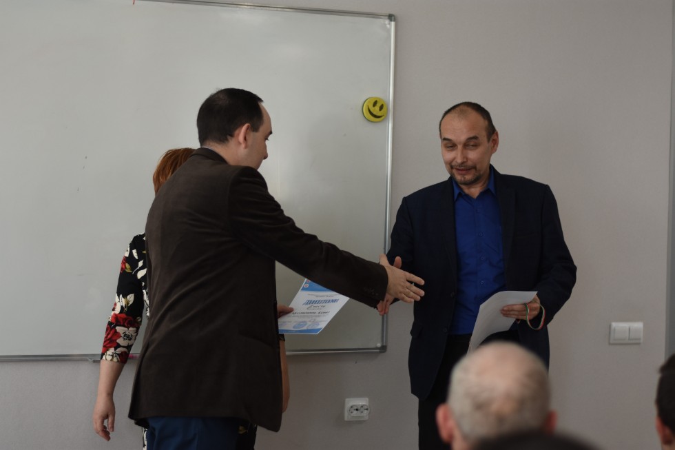 ����� ��������� ���� ������������� 