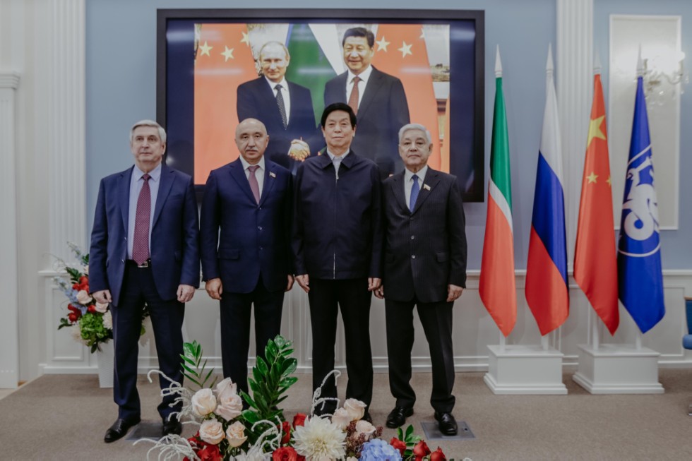 Chairman of the Standing Committee of National People's Congress of China Li Zhanshu visited Kazan Federal University ,China, National People's Congress