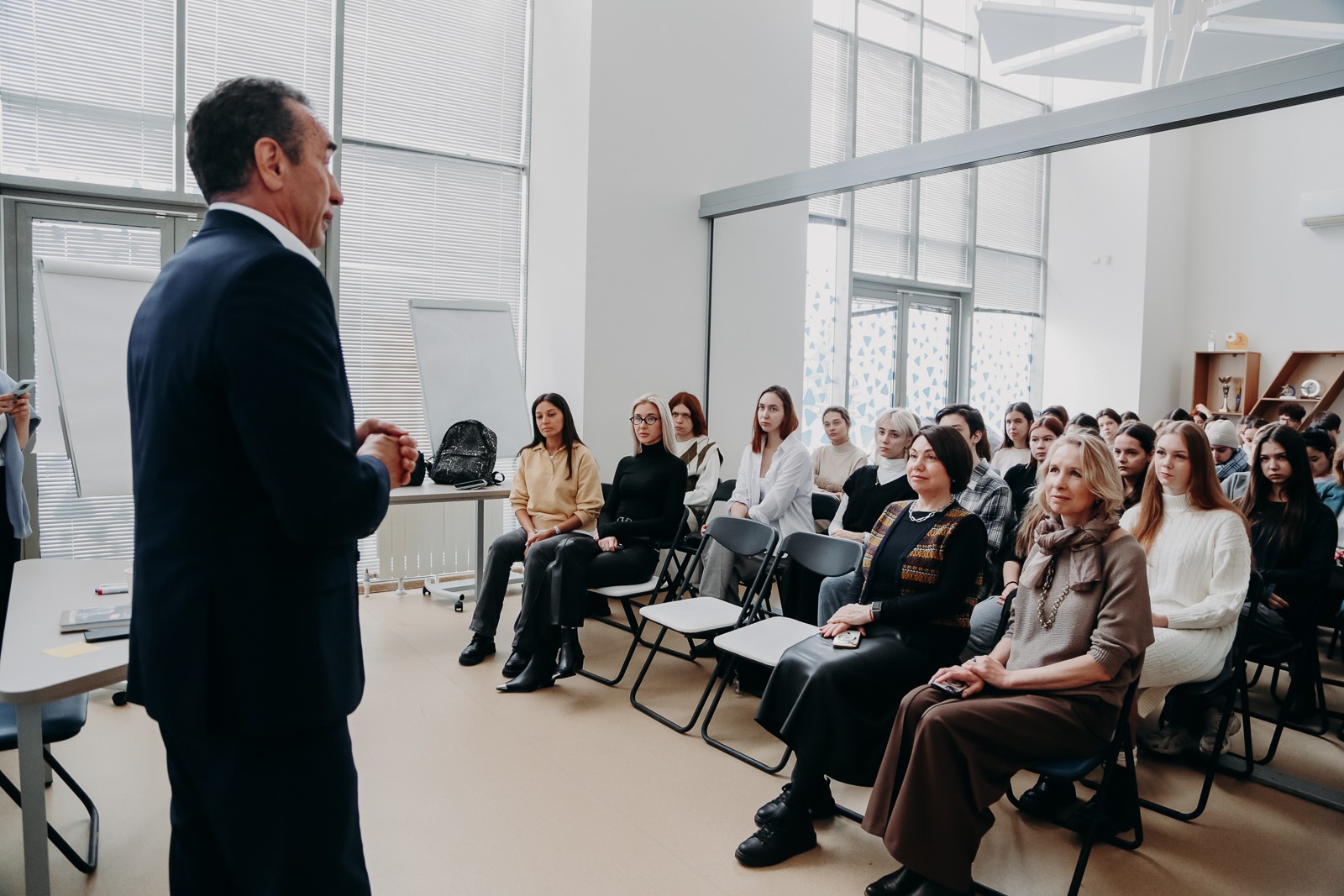 � ����������� ��������� � ������������������� ���������� �� ���������� ������� ����������