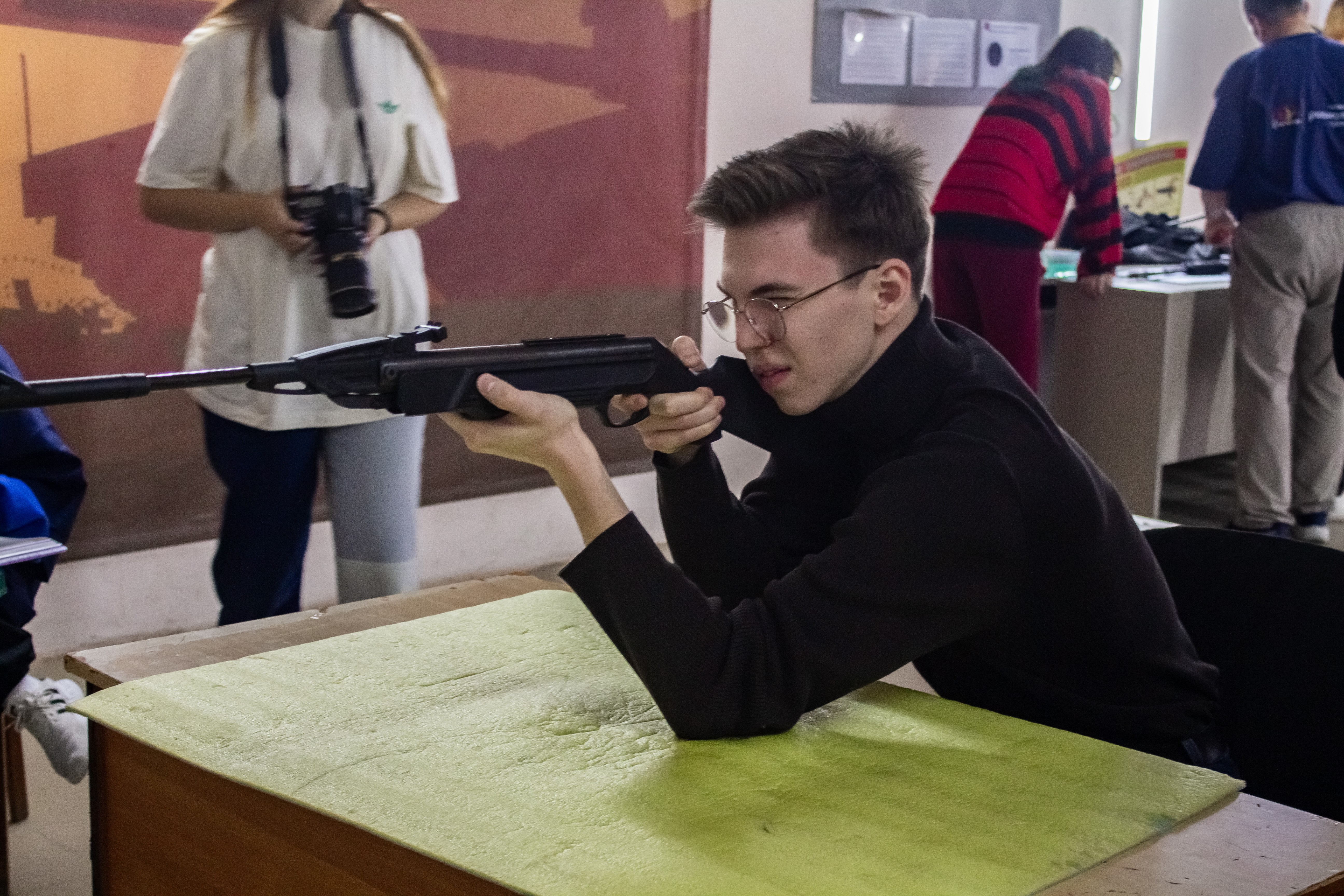 Соревнования по стрельбе из электронного оружия открыли первый этап Спартакиады Соревнования по стрельбе из электронного оружия открыли первый этап Спартакиады