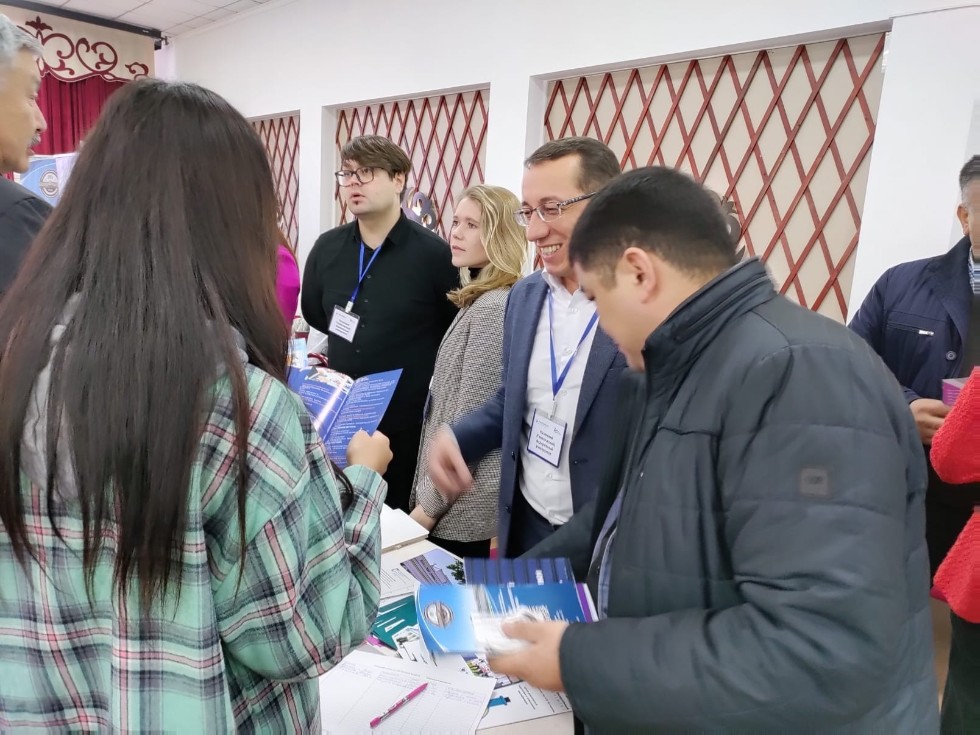 Доц. Уленгов Р.А. в составе делегации КФУ принимает участие в образовательной выставке российских вузов в Республике Кыргызстан.