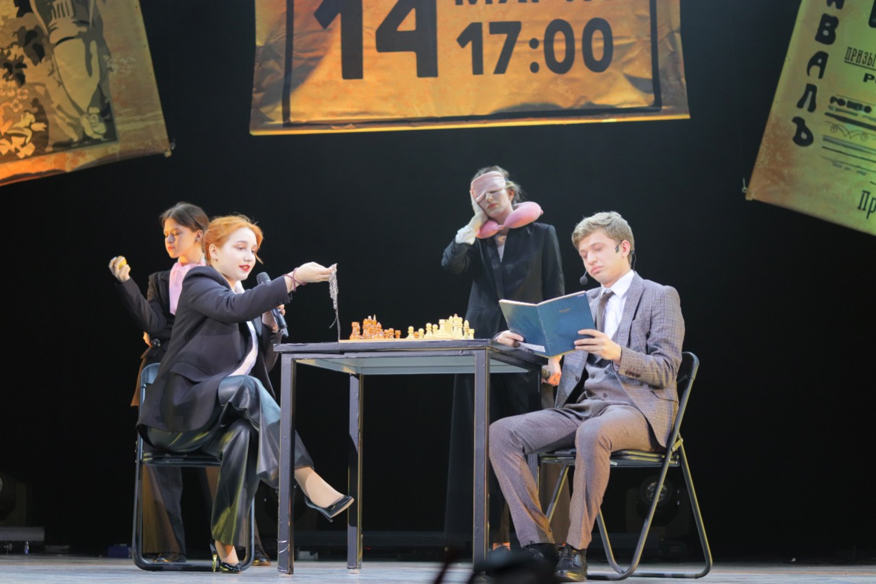 ��������