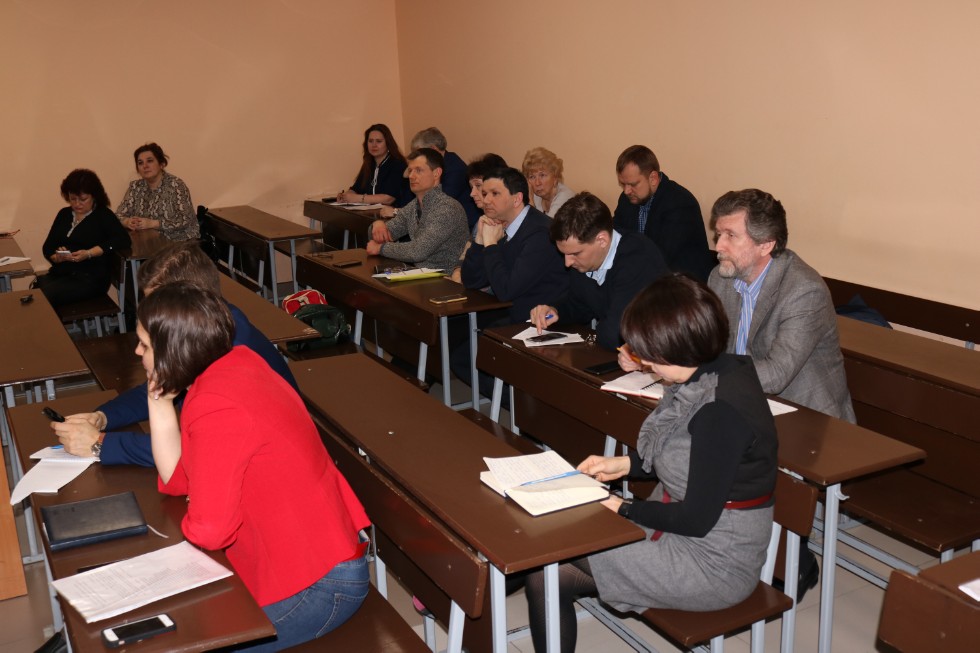 ������ ����� ��������� ���������-����������� ���� � �������� ������������ ���������� ������� ������� ����������� ��������������� � ������� ������������.