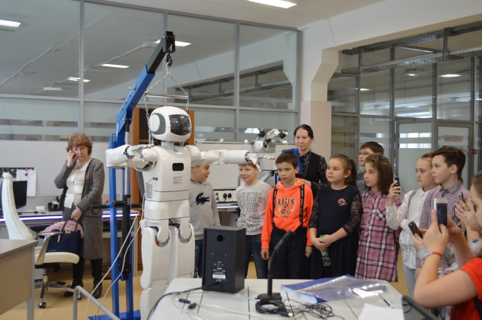 ����������� 4 ������ �������� �19 �������� ���������� �������� � ���������-������������ ������ ���