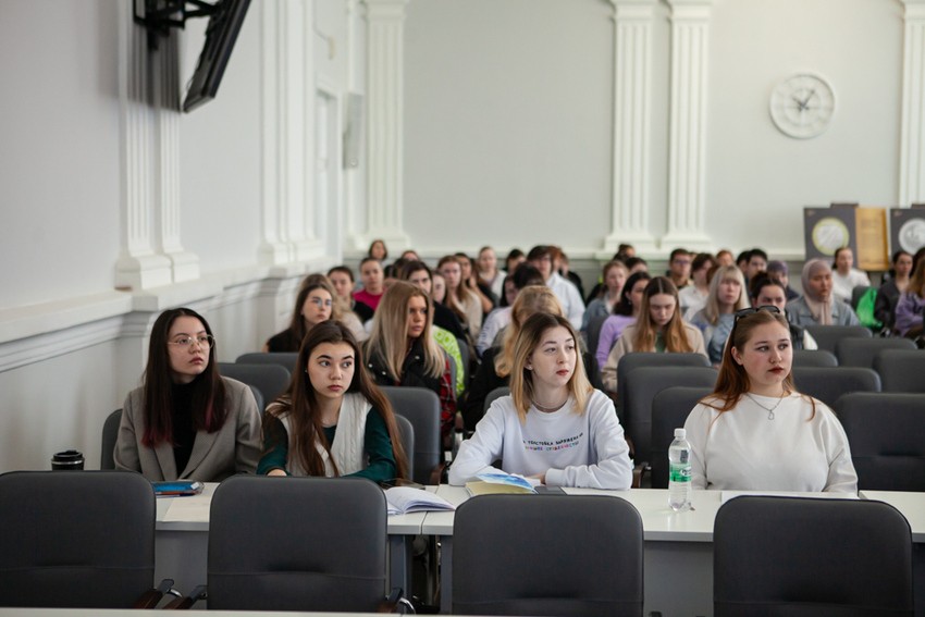 В Елабужском институте состоялась Всероссийская студенческая научно-практическая конференция В Елабужском институте состоялась Всероссийская студенческая научно-практическая конференция