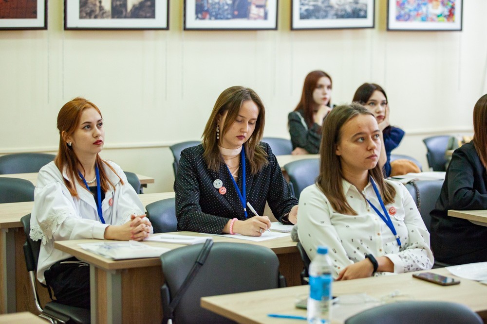 The international conference 'Science and the Youth' started at �labuga Institute of KFU