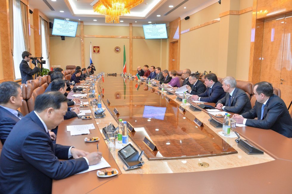 Delegation from Sichuan at Kazan University