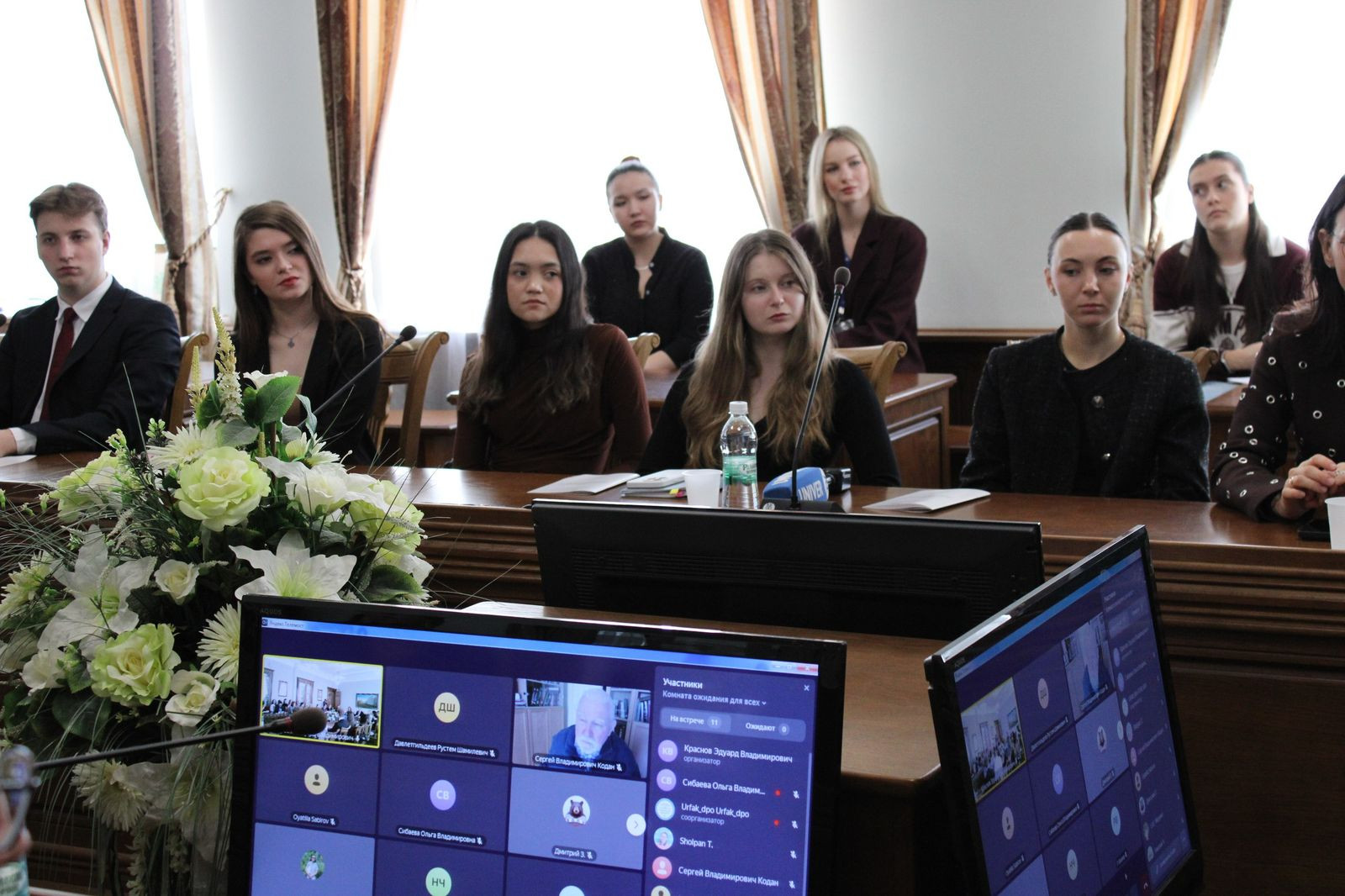 21 марта на Юридическом факультете Казанского (Приволжского) федерального университета состоялась международная научная конференция 'Правовые традиции и заимствования в развитии правовых систем'. 21 марта на Юридическом факультете Казанского (Приволжского) федерального университета состоялась международная научная конференция 'Правовые традиции и заимствования в развитии правовых систем'.