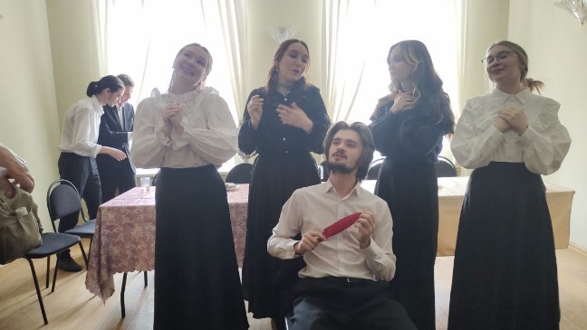 Вальс жизни в доме Левушки Толстого Вальс жизни в доме Левушки Толстого