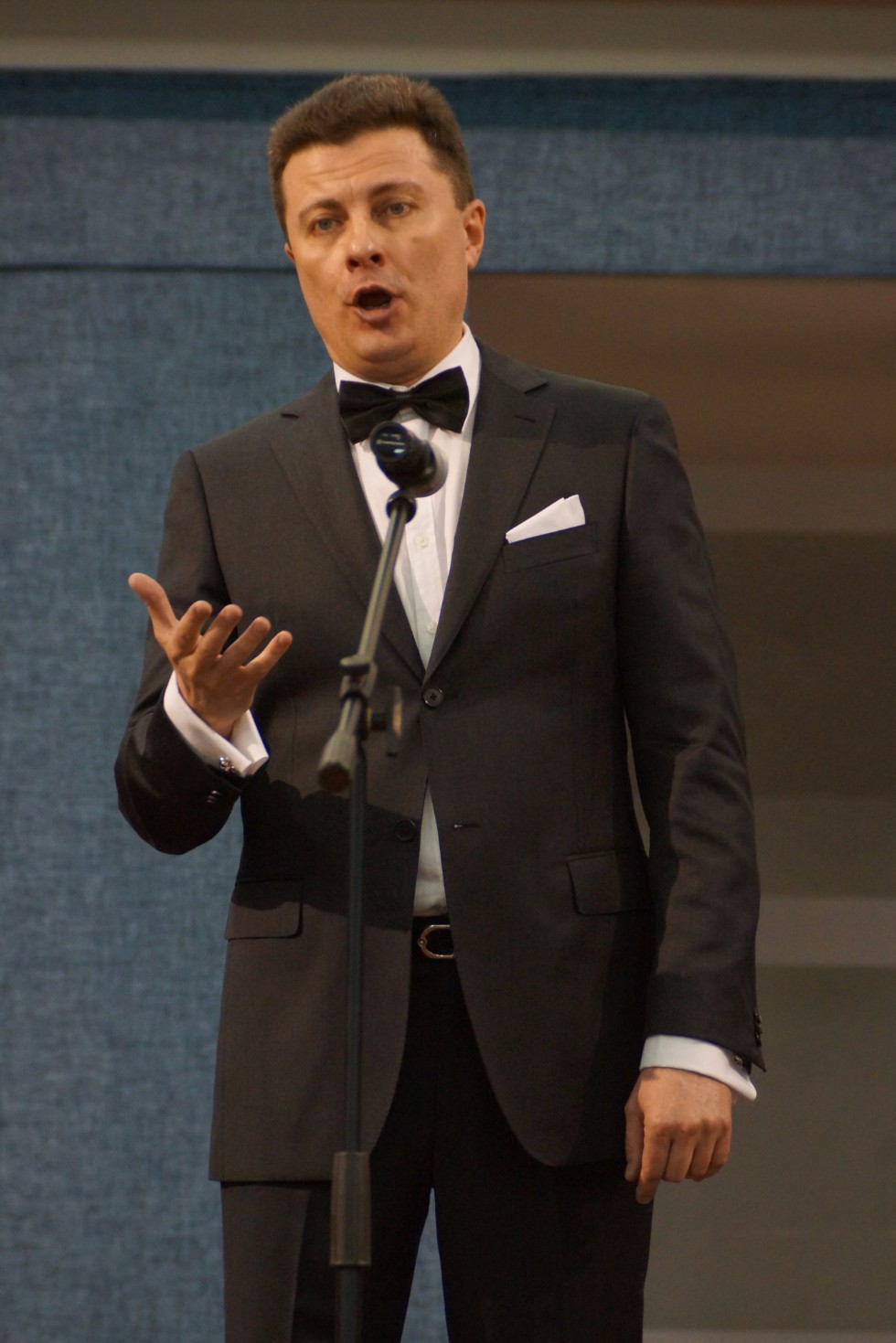 ����� ����� � ��������� ������������