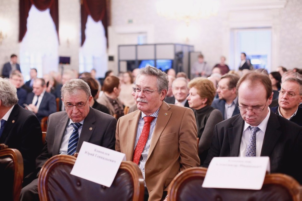 Lobachevsky Medal and Prize Awarded to Richard Schoen