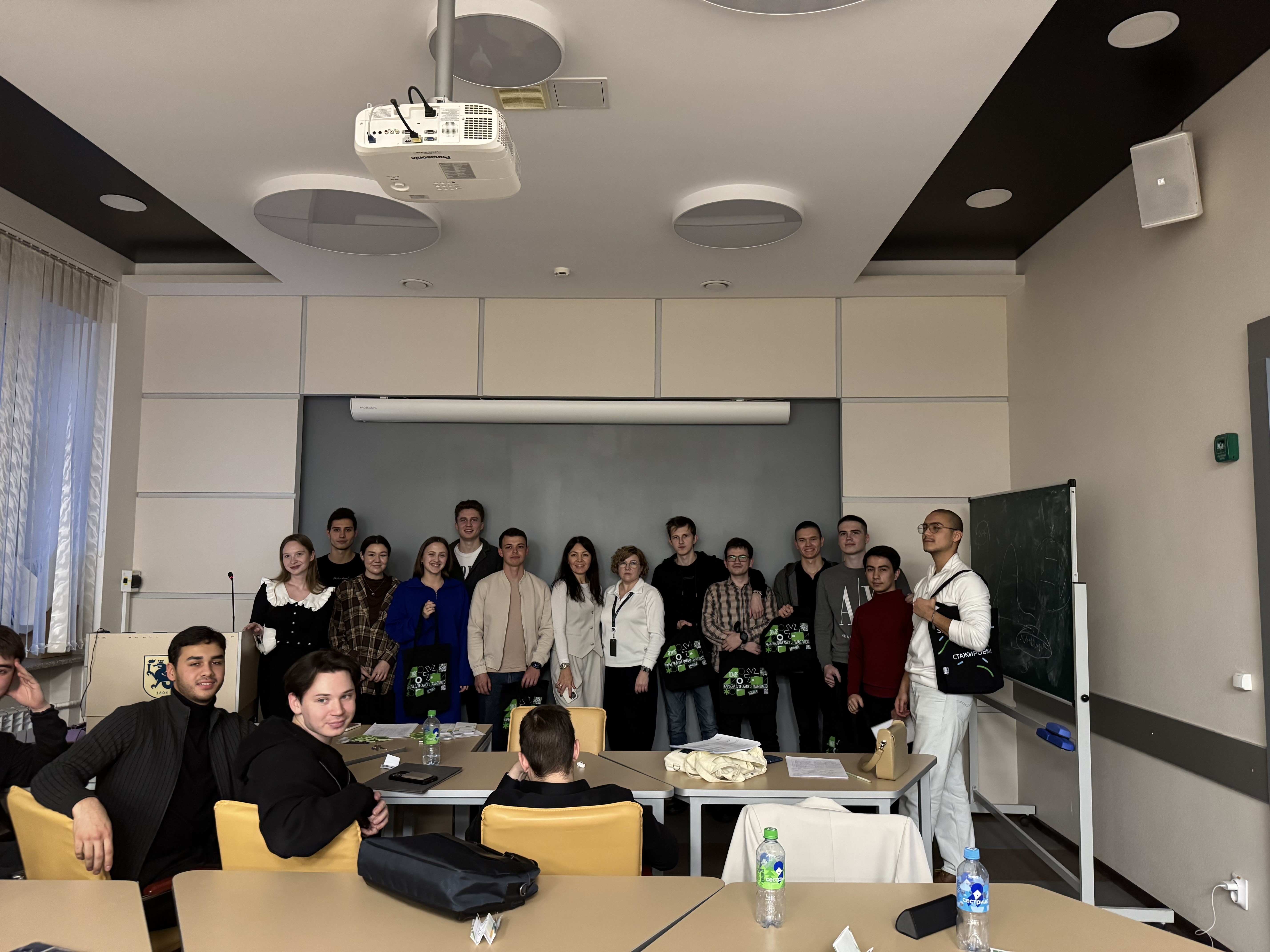 09 декабря 2024 года в Институте управления, экономики и финансов КФУсостоялось мероприятие, организованное Банком ДОМ.РФ 09 декабря 2024 года в Институте управления, экономики и финансов КФУсостоялось мероприятие, организованное Банком ДОМ.РФ