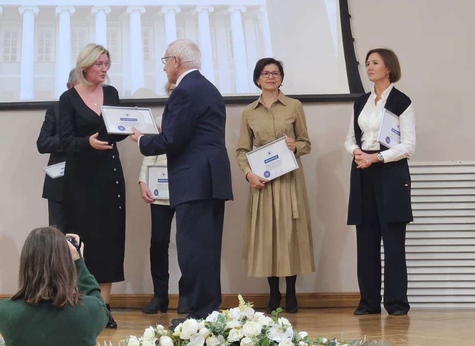 Преподаватель кафедры отмечен за вклад в развитие высшего образования Преподаватель кафедры отмечен за вклад в развитие высшего образования