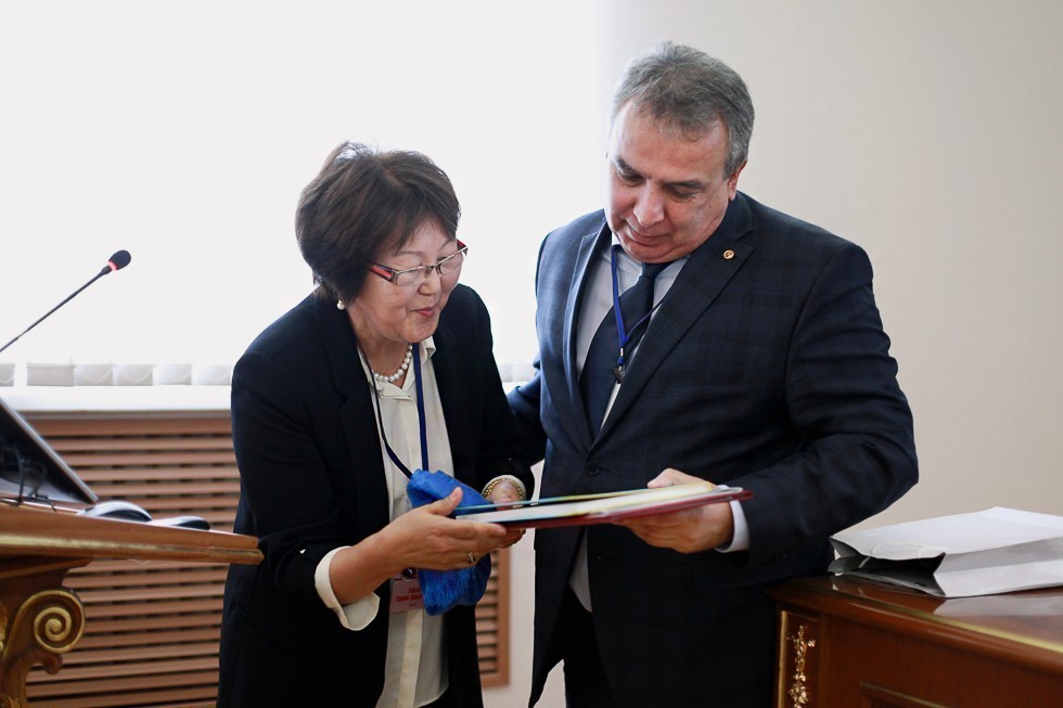 Cooperation agreement signed by Kazan University and International Association for Mongolian Studies