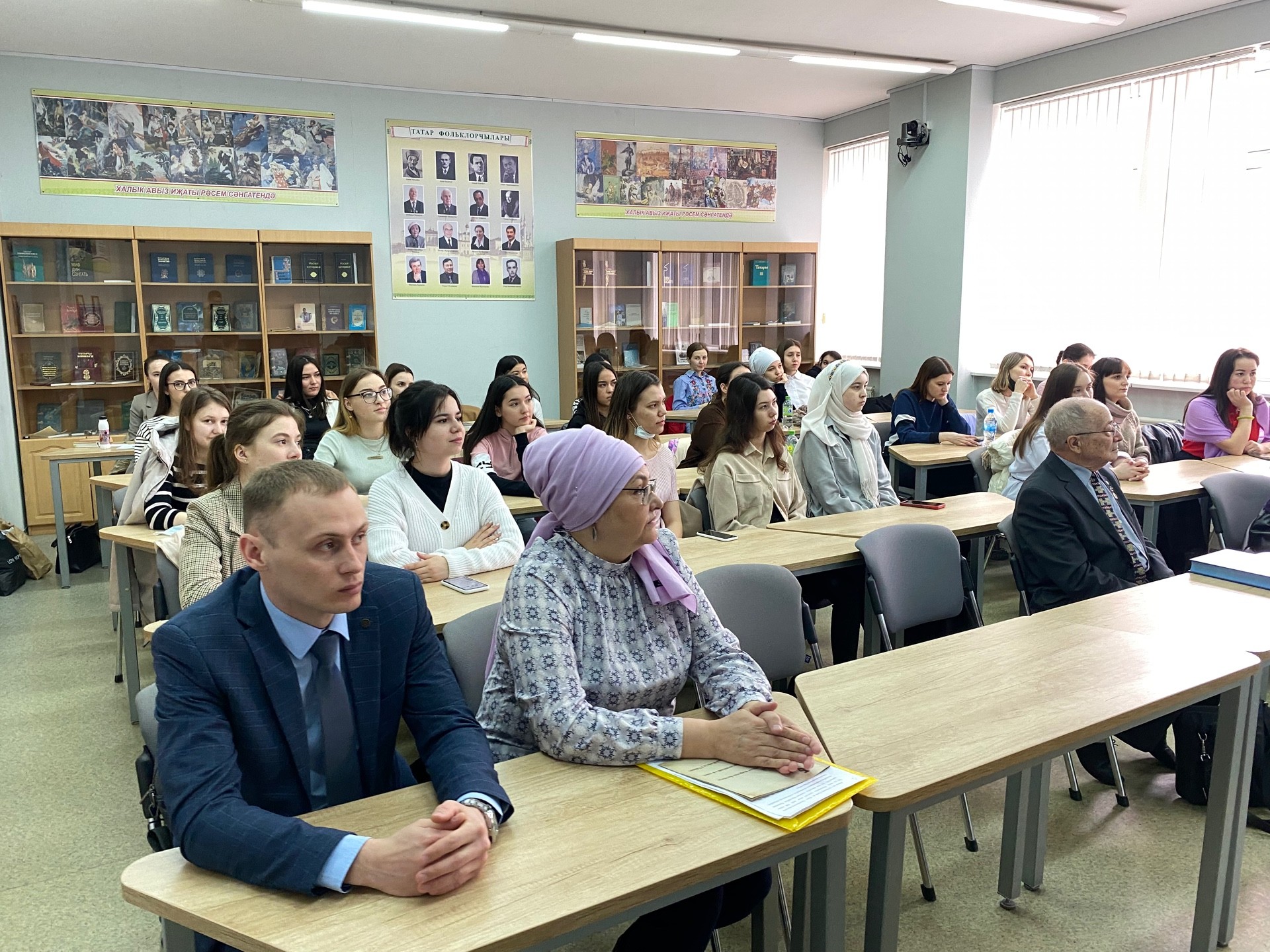 'Килер заман, һәр язучының үзен, сүзен вә шәхси тормышын энәсендән җебенә кадәр тикшереп чыгарлар әле' 'Килер заман, һәр язучының үзен, сүзен вә шәхси тормышын энәсендән җебенә кадәр тикшереп чыгарлар әле'