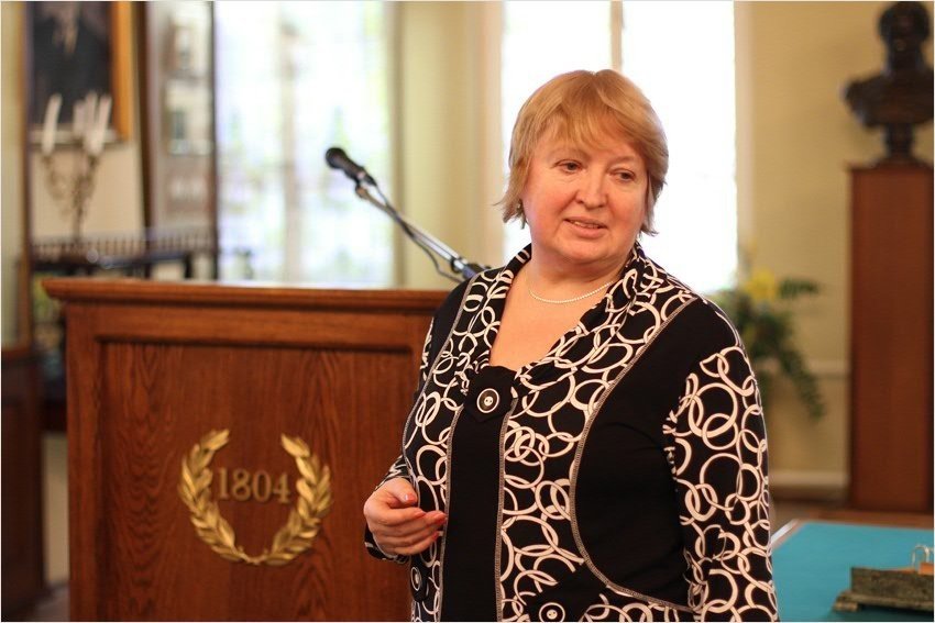 � 100-����� ��������� ��������� ��������