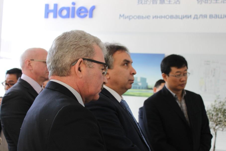 Делегация ИМОИиВ КФУ посетила компанию Haier Делегация ИМОИиВ КФУ посетила компанию Haier