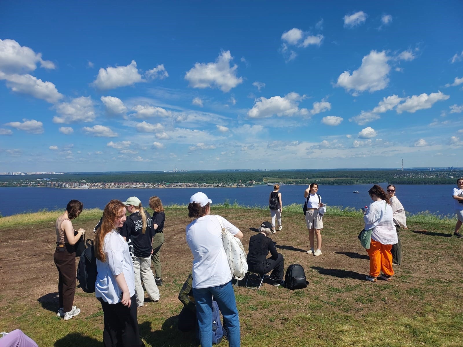 Старт учебной ознакомительной практики у студентов кафедры географии и картографии ИУЭФ КФУ Старт учебной ознакомительной практики у студентов кафедры географии и картографии ИУЭФ КФУ