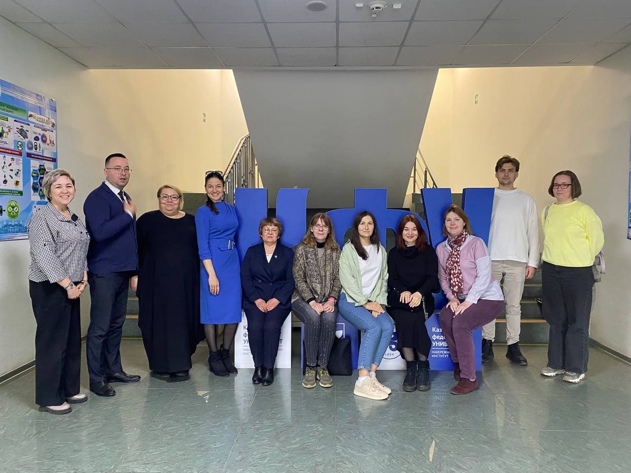 Экспертная группа конкурса 'Лучший куратор КФУ' выехала в Елабугу и Набережные Челны Экспертная группа конкурса 'Лучший куратор КФУ' выехала в Елабугу и Набережные Челны