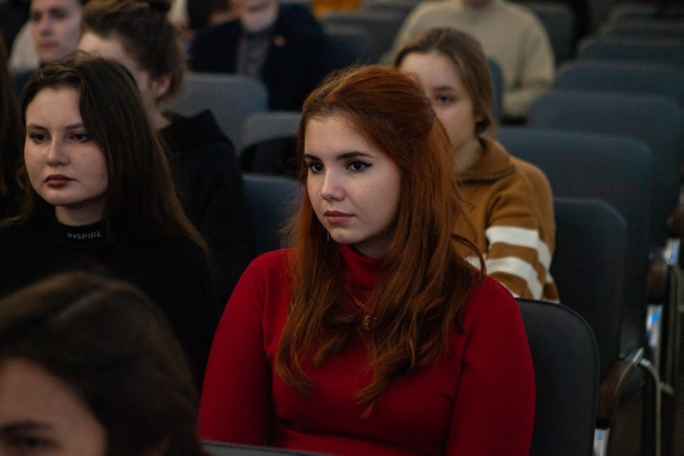 В Елабужском институте состоялась конференция 'Наследие советской эпохи: сохранение исторической памяти' В Елабужском институте состоялась конференция 'Наследие советской эпохи: сохранение исторической памяти'