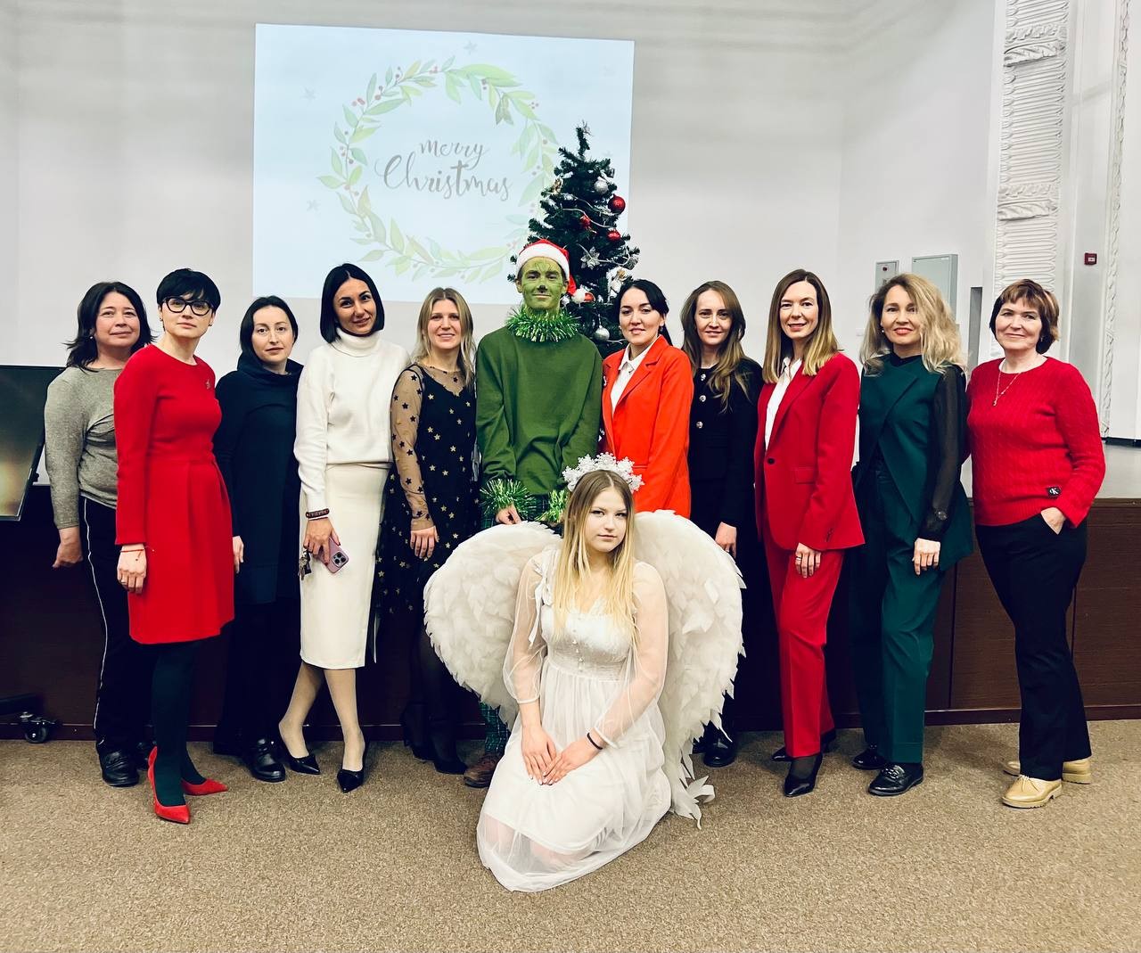 'Christmas Carols song Contest'