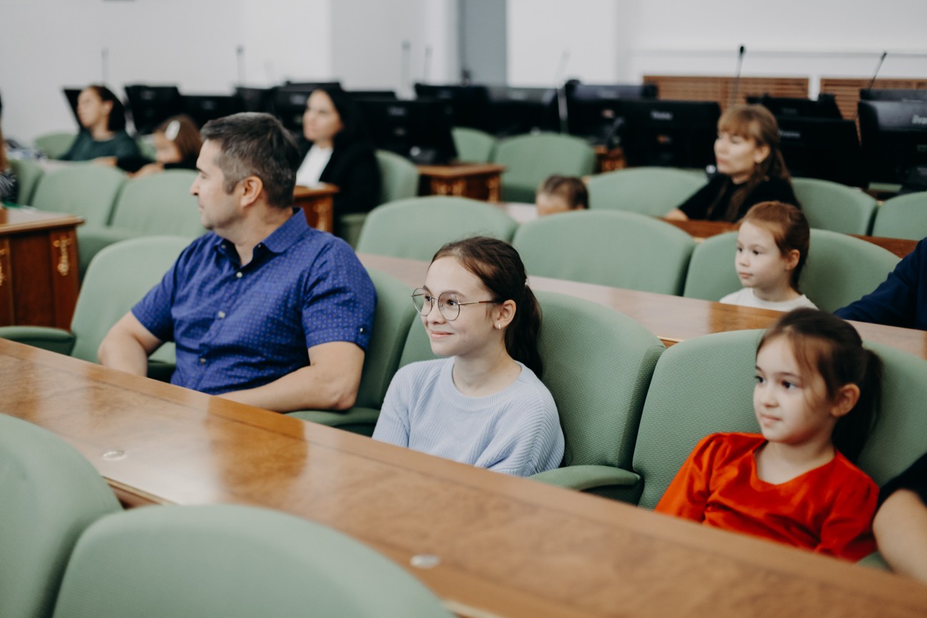 ����� ����������� ������, ����������� � ������ �����, ������� �������