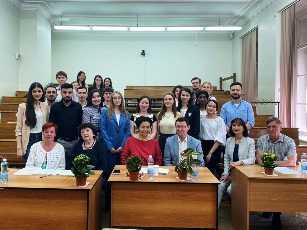 На кафедре состоялись защиты выпускных квалификационных работ студентов магистратуры На кафедре состоялись защиты выпускных квалификационных работ студентов магистратуры