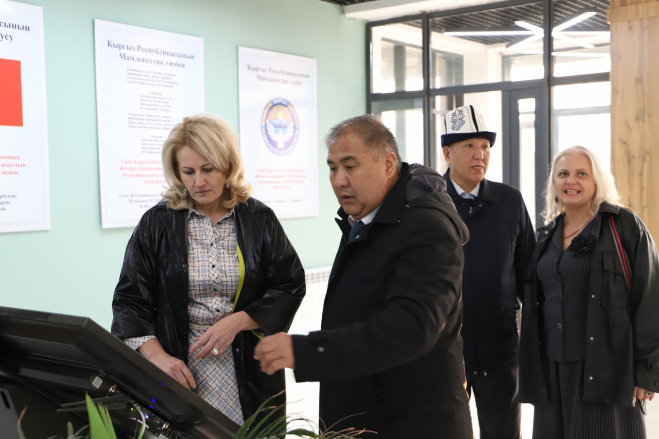 Директор Елабужского института КФУ Елена Мерзон находится с рабочим визитом в Кыргызстане Директор Елабужского института КФУ Елена Мерзон находится с рабочим визитом в Кыргызстане