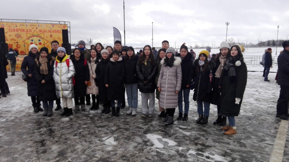 'Не жизнь, а Масленица!' 'Не жизнь, а Масленица!'