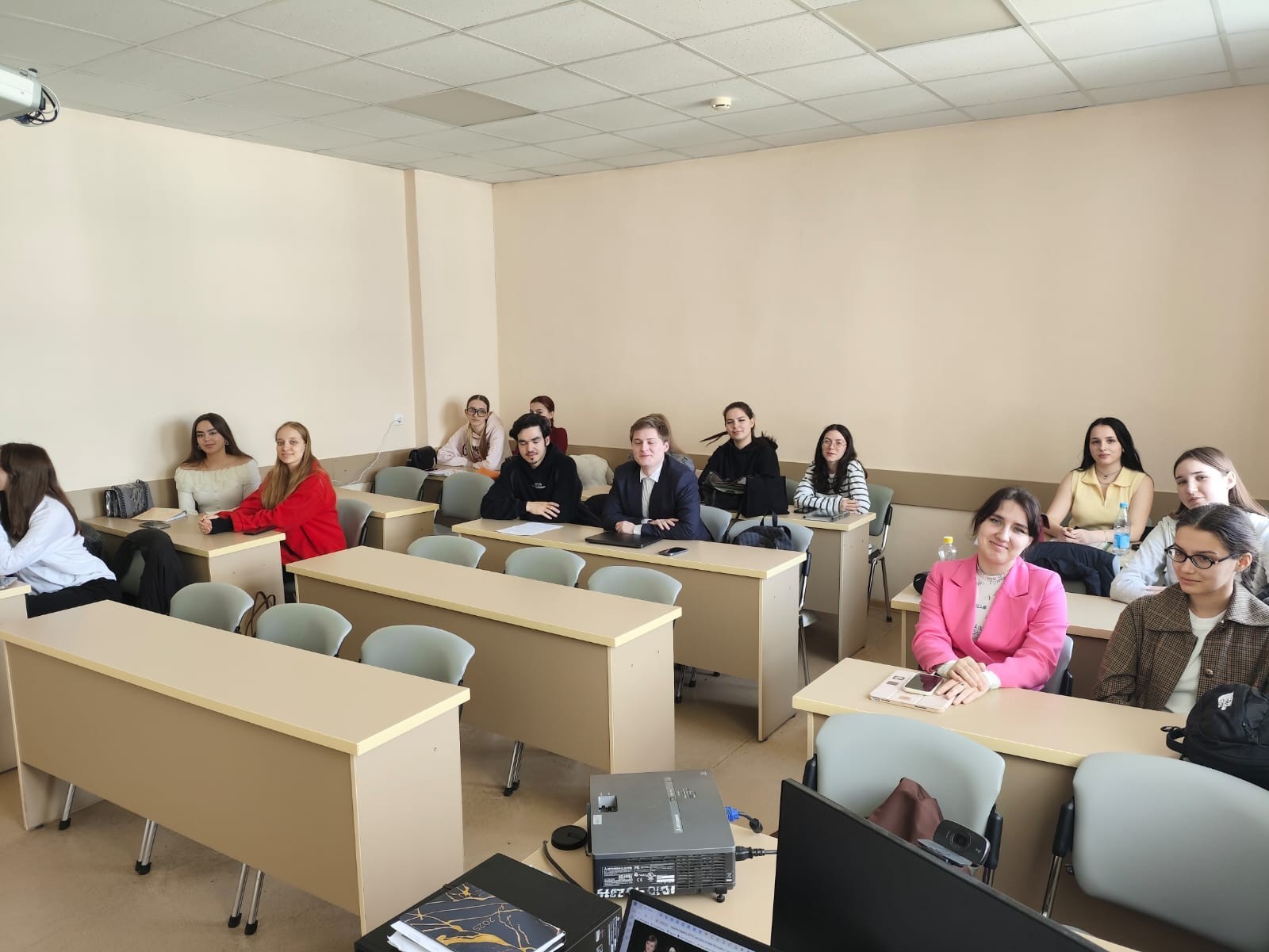 ������������� ������� ������� ����������� ���� ������������ � ������������ 80-� ��������� ������ � ������� ������������� ����� ,����������� ���, 80 ��� ������, 80-� ��������� ������ � ������� ������������� �����