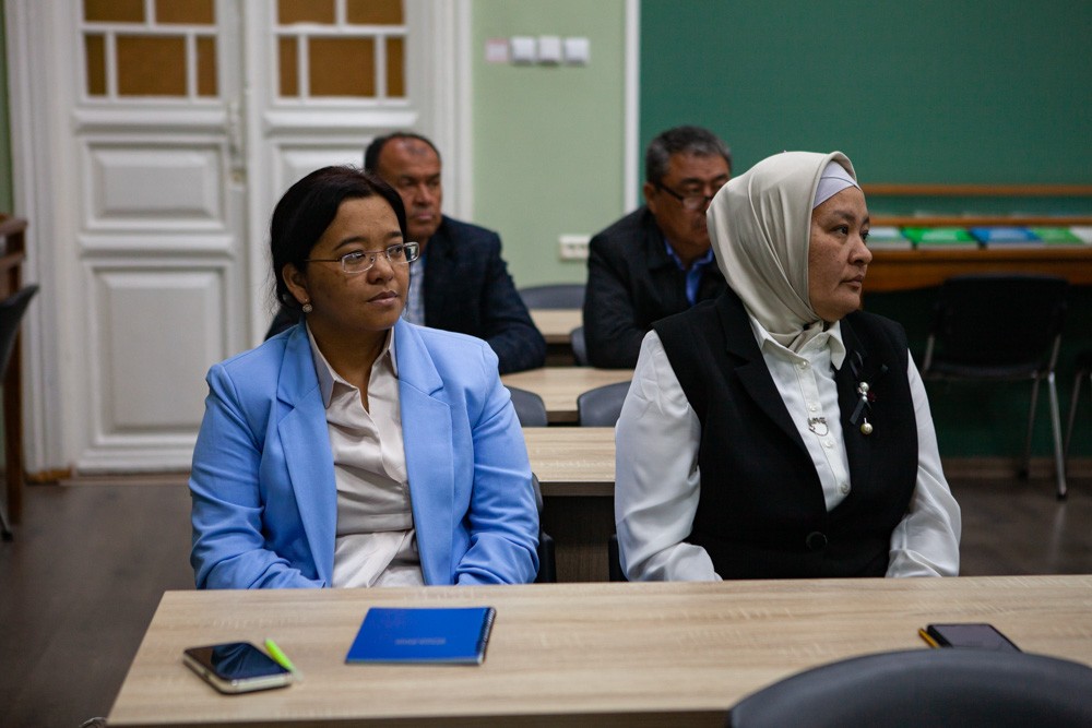 В Елабужском институте КФУ стартовали курсы повышения квалификации для преподавателей Кыргызско-Узбекского Международного университета имени Б.Сыдыкова В Елабужском институте КФУ стартовали курсы повышения квалификации для преподавателей Кыргызско-Узбекского Международного университета имени Б.Сыдыкова