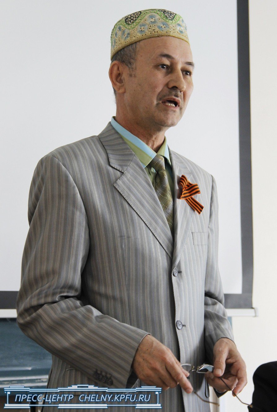 Факил Сафин: 'Научитесь красиво читать!' Факил Сафин: 'Научитесь красиво читать!'