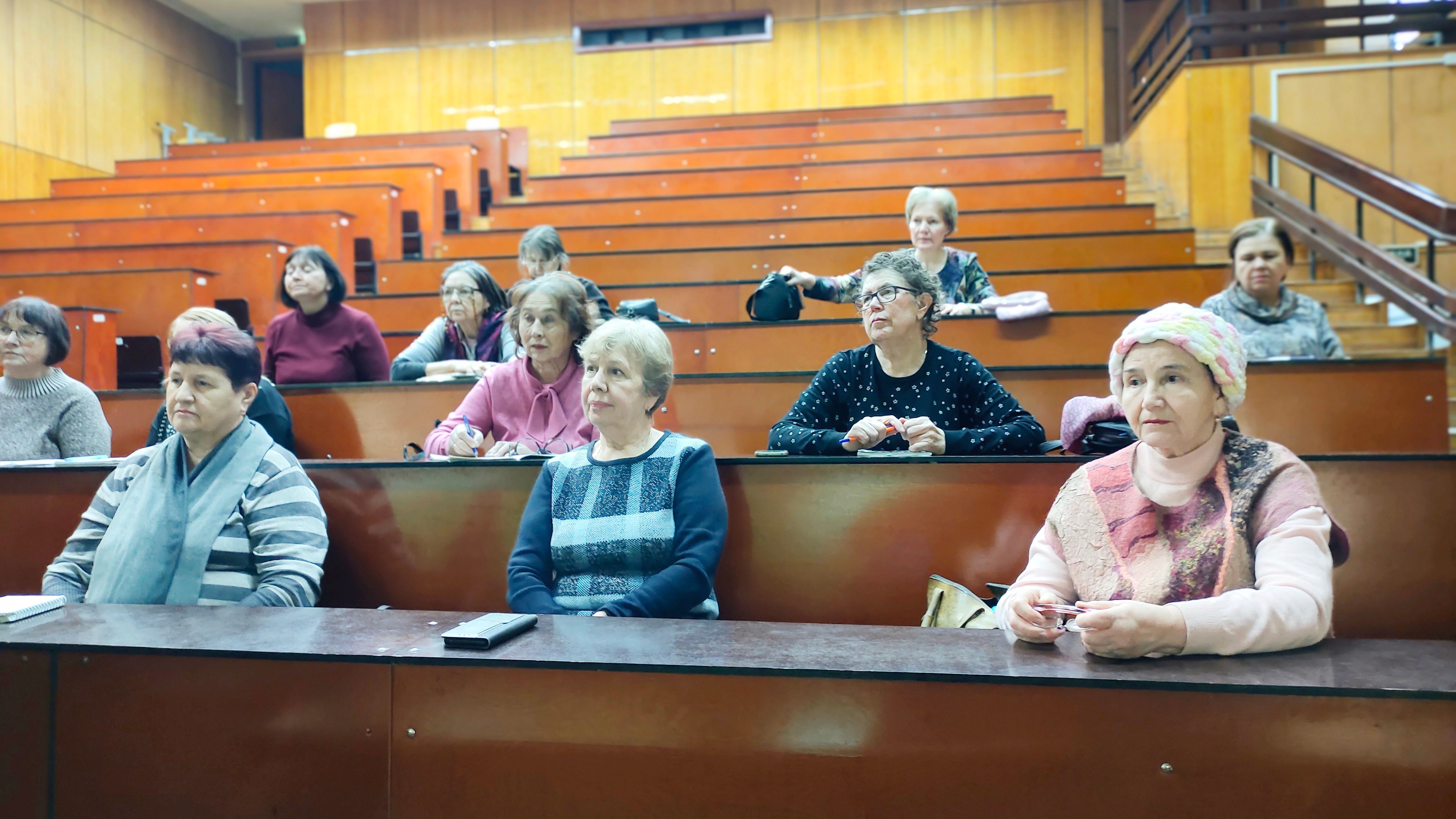 Какие бывают инвестиции и как на них заработать узнали слушатели Университета третьего возраста Какие бывают инвестиции и как на них заработать узнали слушатели Университета третьего возраста