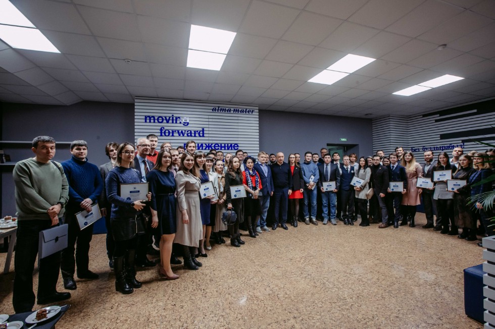 Rector Ilshat Gafurov and young scientists discussed results of 2019 and plans for the future