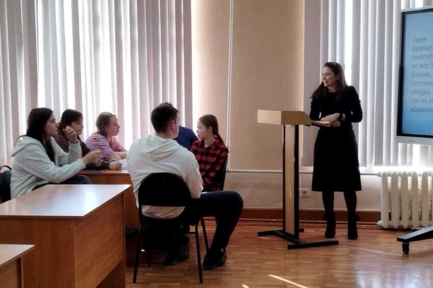 Что такое экономика знаний и какое место за партой лучшее? Что такое экономика знаний и какое место за партой лучшее?