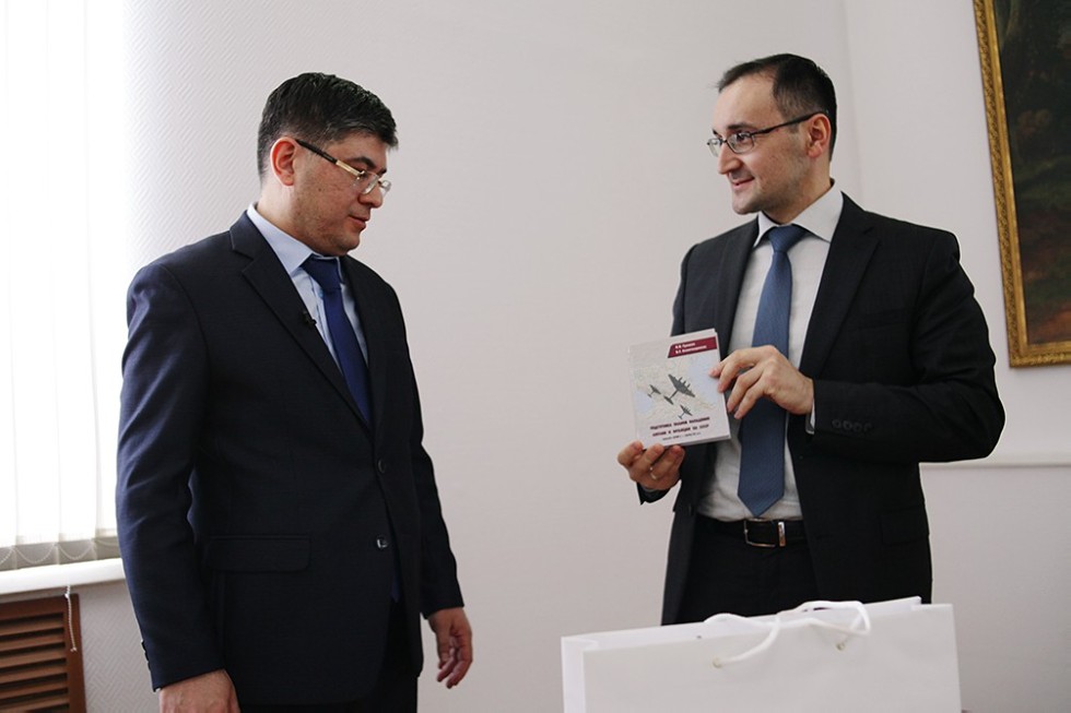 Генеральный консул Республики Узбекистан провел встречу со студентами ИМО ,ИМО, Сотрудничество, Международная деятельность
