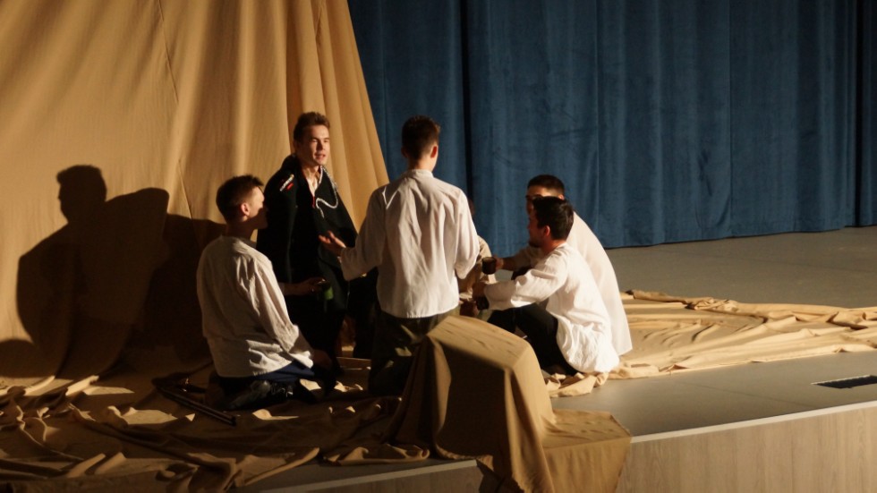 ����� ������ �� ������� ���� �������� '���������� �������' �� ������������� ������ '������'