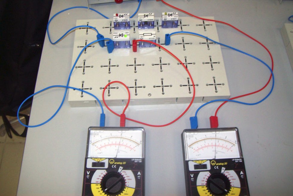 УЛ 'Общий физический практикум по физике конденсированных сред' УЛ 'Общий физический практикум по физике конденсированных сред'