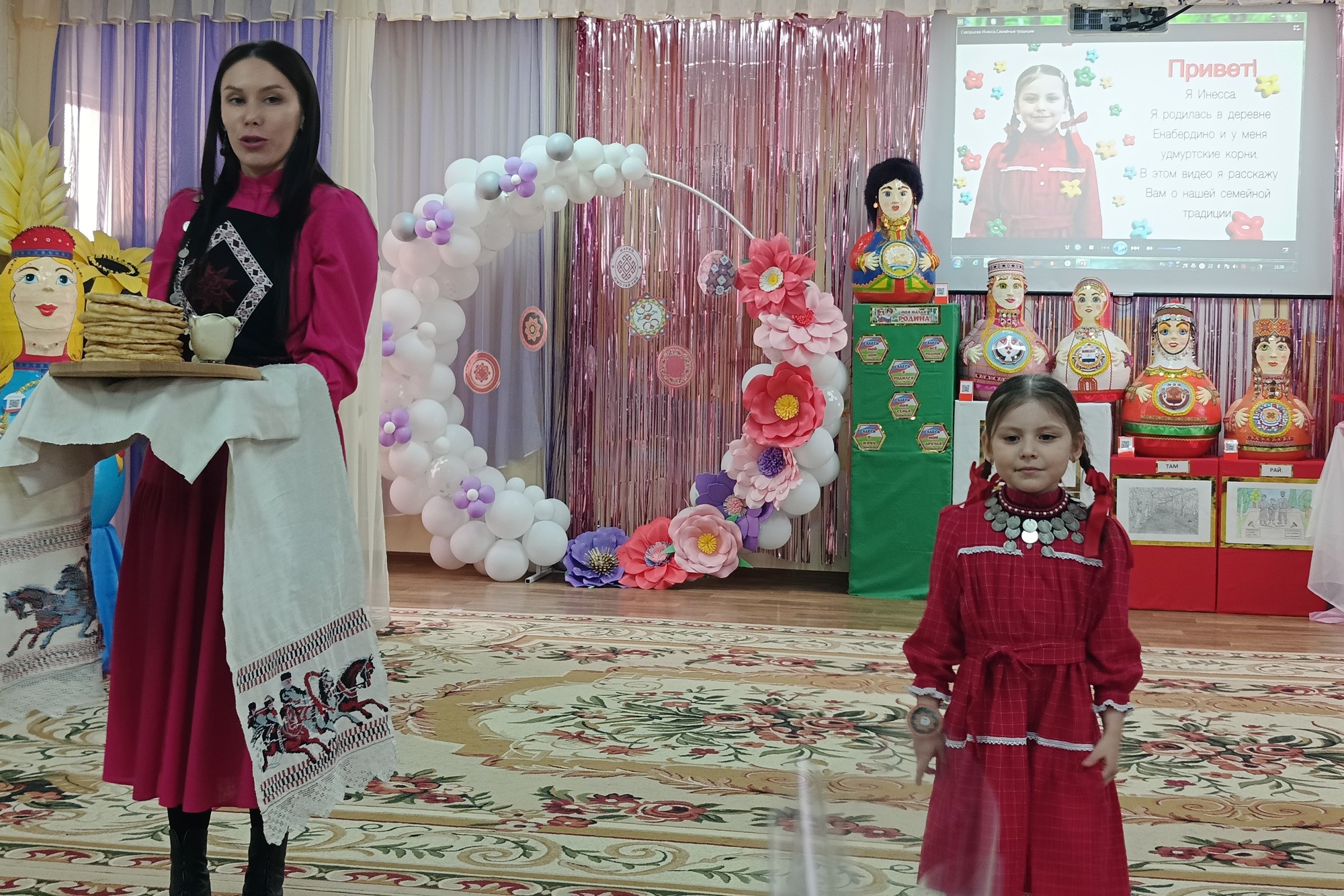 Доцент Елабужского института КФУ выступила экспертом республиканского конкурса 'Республика одна ? народы разные' Доцент Елабужского института КФУ выступила экспертом республиканского конкурса 'Республика одна ? народы разные'