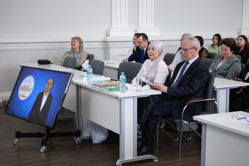 XII Международная тюркологическая конференция проходит в Елабужском институте КФУ XII Международная тюркологическая конференция проходит в Елабужском институте КФУ