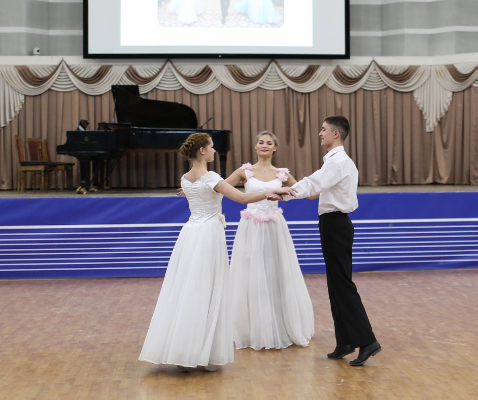 В преддверии Нового года? В преддверии Нового года?