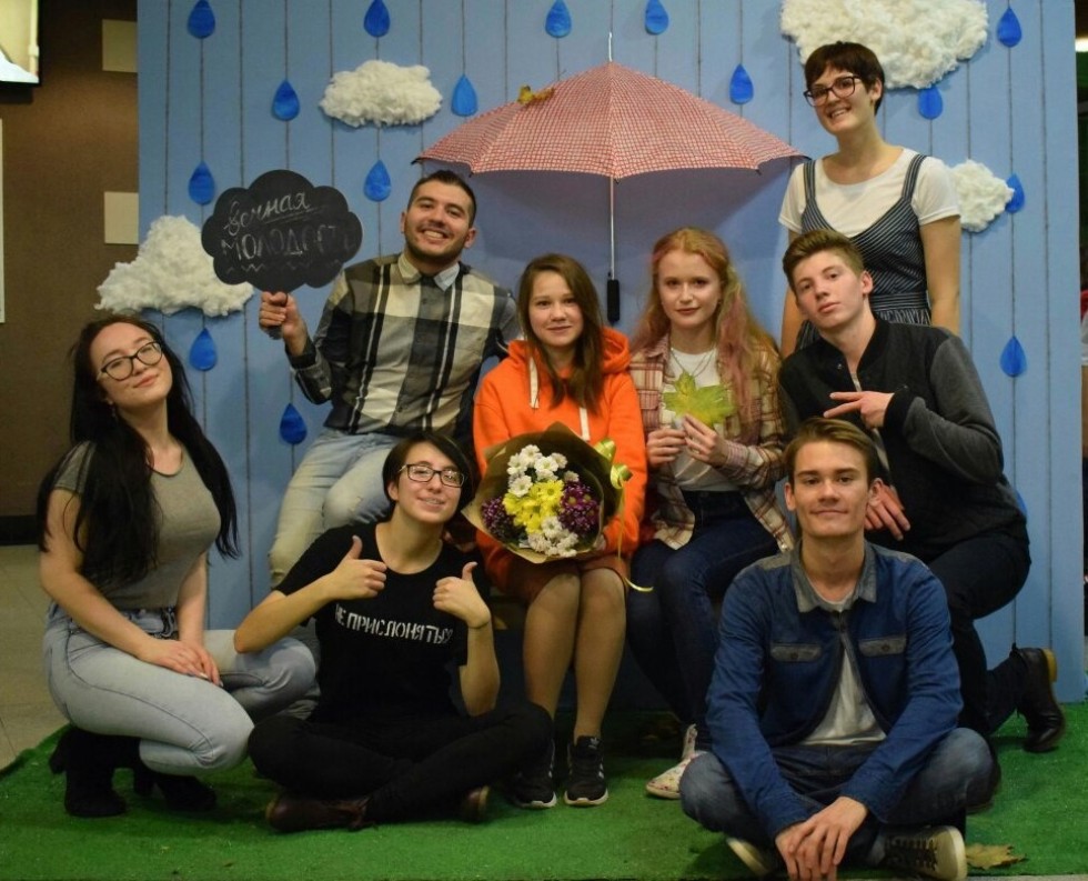 Творческий коллектив 'Между строк' Творческий коллектив 'Между строк'