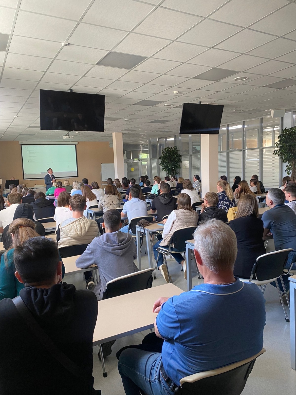 13 мая в Институте управления, экономики и финансов прошел День открытых дверей. 13 мая в Институте управления, экономики и финансов прошел День открытых дверей.