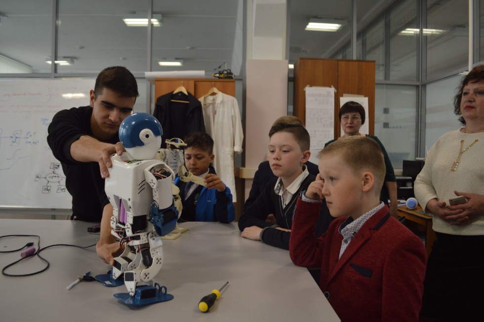 ����� ��������� ���� ������������� 